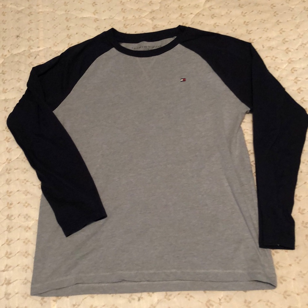 Boys Tommy Hilfiger Jersey size boys Large